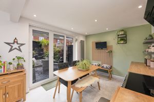 Photo 21- click for photo gallery